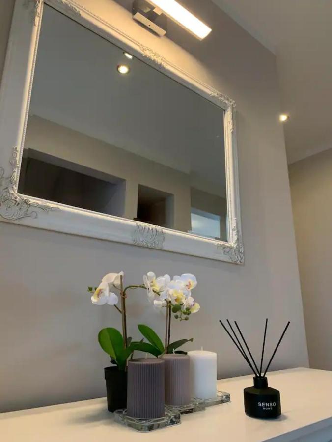 R&J Guesthouse Ro0M Grindavík Esterno foto